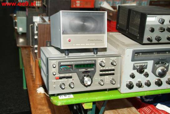  Alte Radio's früher ein Traum - Heute am Flohmarkt